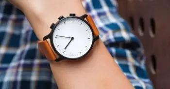 Smartwatch แบบเข็มจาก Nevo คลาสสิคสุดๆ