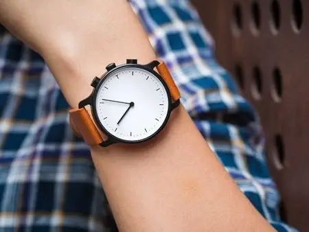 Smartwatch แบบเข็มจาก Nevo คลาสสิคสุดๆ