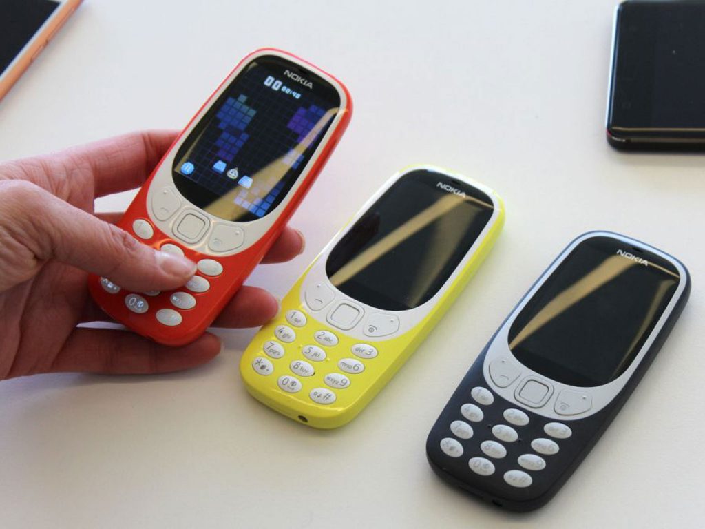 Nokia 3310 ตำนานความอึด มาดูรุ่นล่าสุดถูกเอามาเผาไฟ