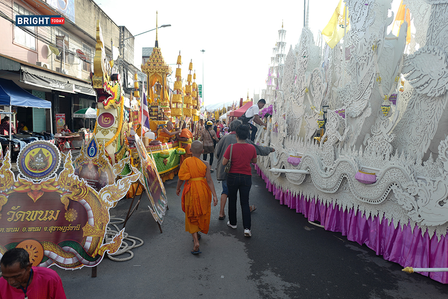 ประเพณีชักพระ