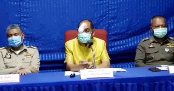ลูกจ้างยักยอกเงิน ประจวบ ฝากขัง