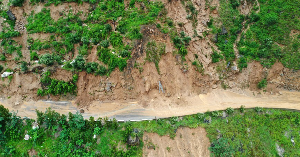 china-gansu-floodปก