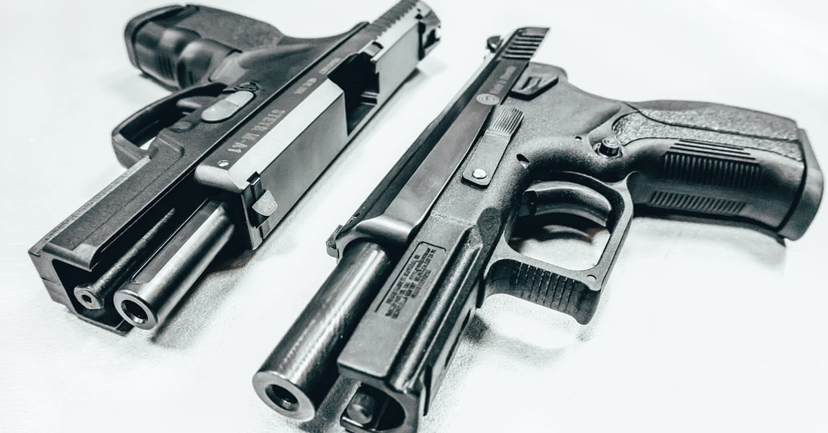 fbi-reported-number-of-american-purchasing-gunsปก