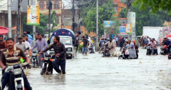 pakistan-badly-floodปก