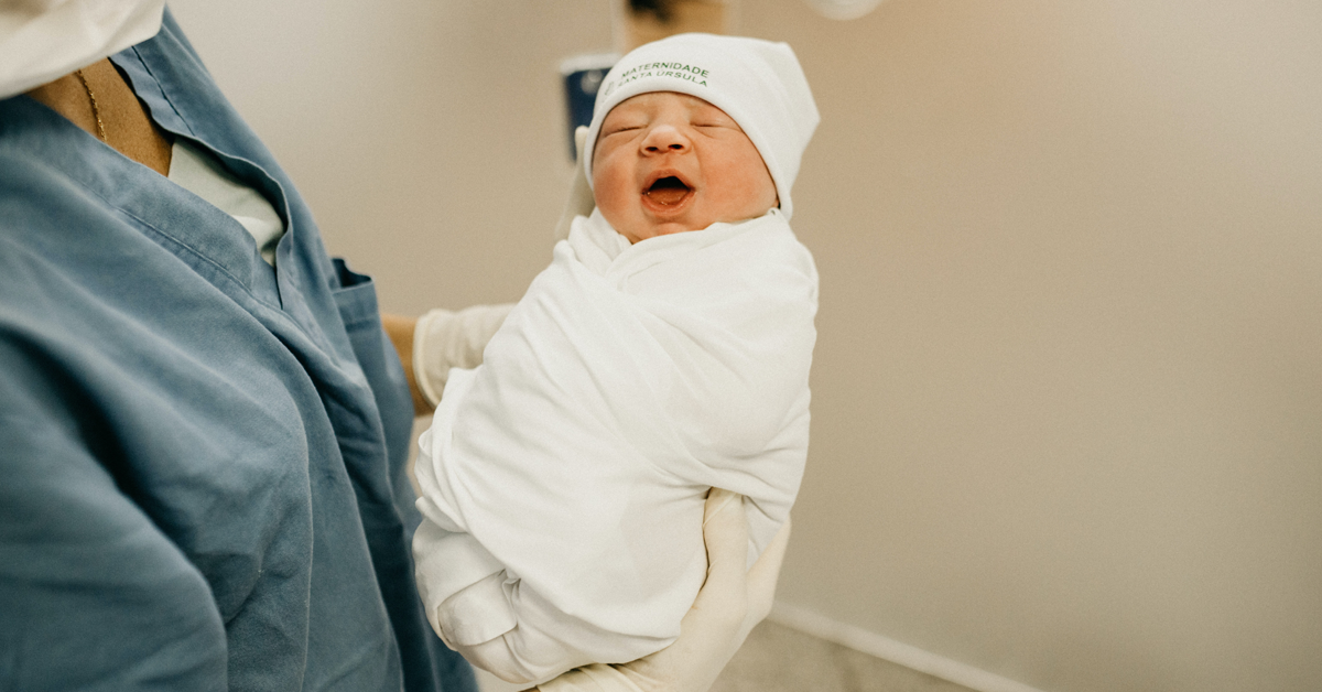 sweden-first-newborn-baby-covid19ปก