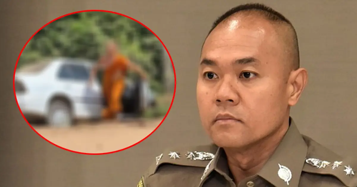พระขับรถชน