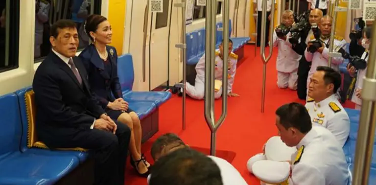 ในหลวง หวย รถไฟฟ้า เลขมงคล