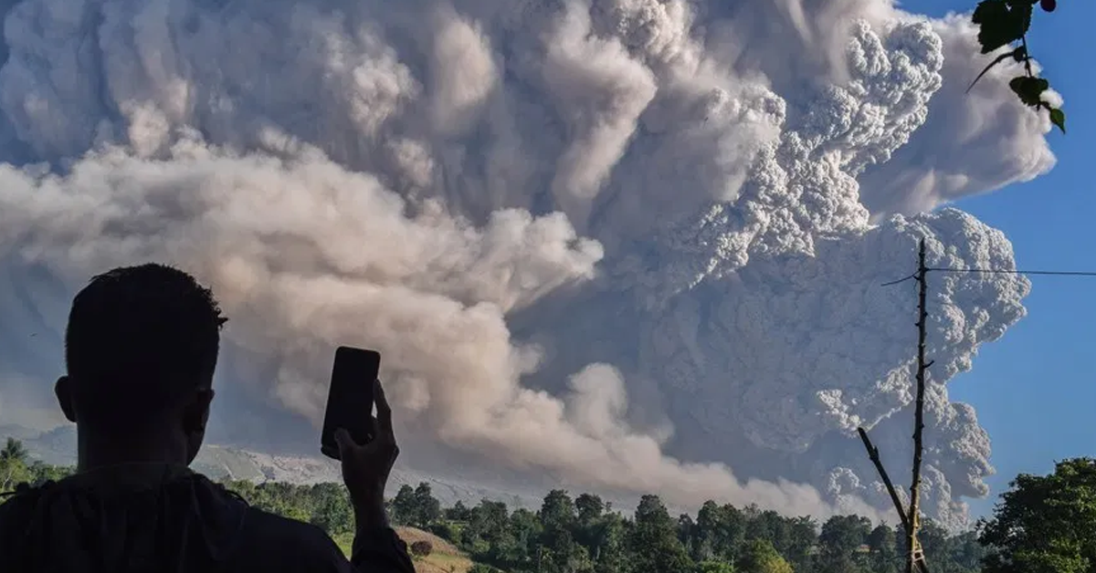 indonesia-sinabungปก