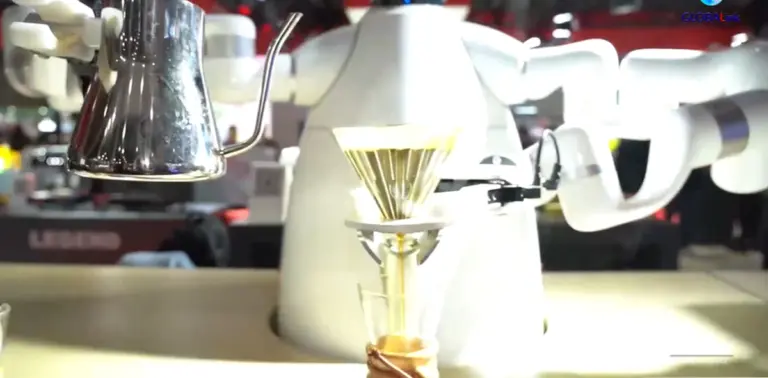 china-barista-robotปก