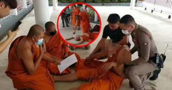 หลวงพี่นอนดิ้น บิณฑบาตรับแต่ปัจจัย