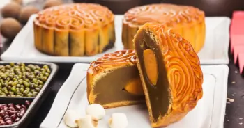 ขนมไหว้พระจัน ปก