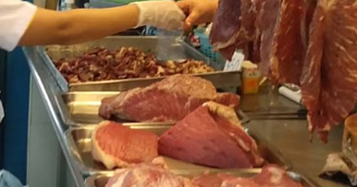 หมูเนื้อแดง