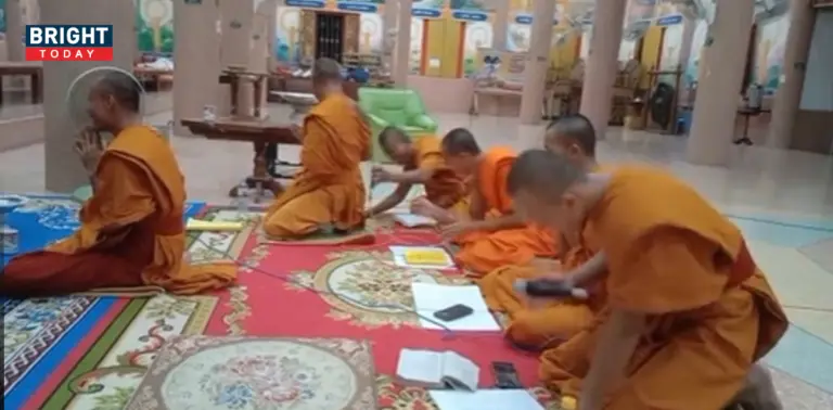 พระนำสวดเป็นอดีตหมอลำ