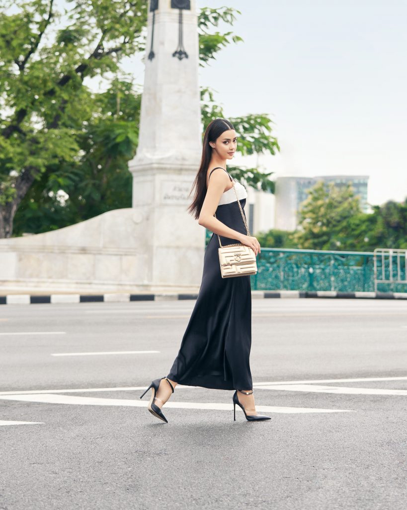 4.-Jimmy-Choo-Varenne-Avenue อแมนด้า-ชาลิสา-ออบดัม