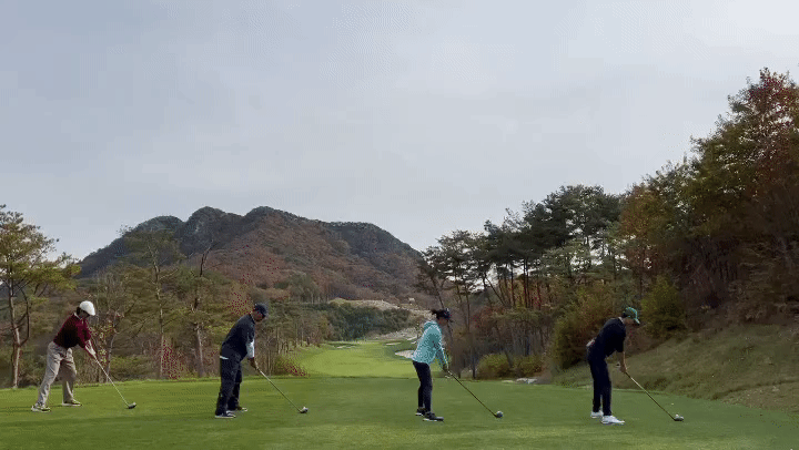 วี-BTS-ควง-พัคซอจุน-ออกรอบตีกอล์ฟ-พร้อมนักกอล์ฟ-LPGA-มืออาชีพ-2