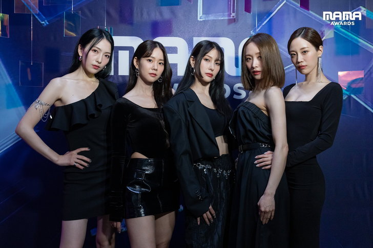 -ซันนี่-SNSD-ซัพพอร์ต-KARA-ในเวที-MAMA-Awards-2022-4