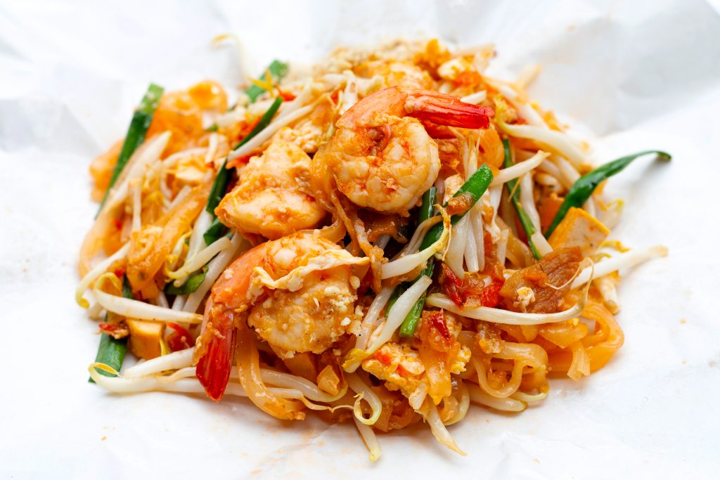 thai-food-stirfried-rice-noodles-pad-thai