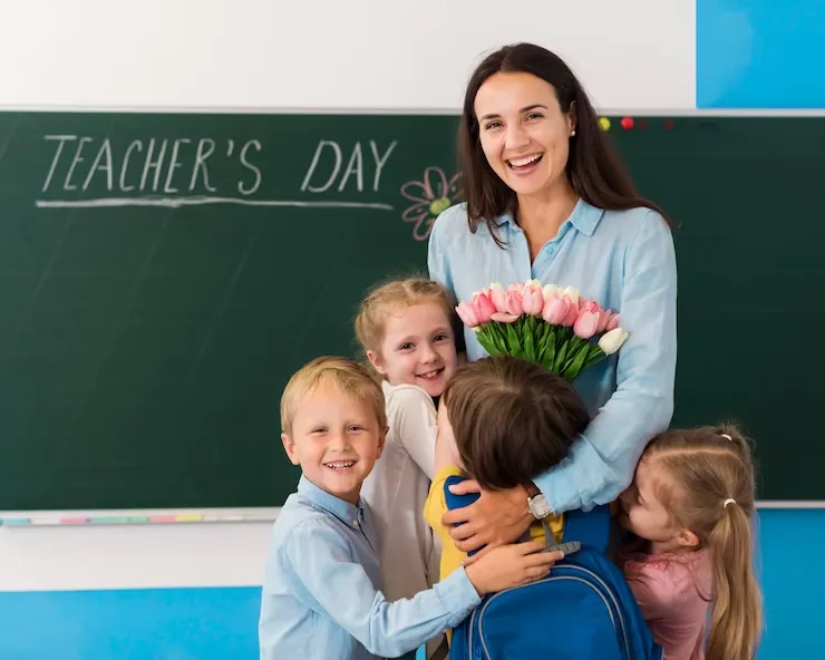 kids-teacher-celebrating-teacher