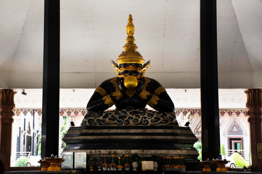 ancient-rahu-titan-deity-demon-lunar-eclipse-statue-thai-people-travelers-travel-visit-respect-praying-blessing-wish-holy-mystery-wat-sisa-thong-si-sa-thong-temple-nakhon-pathom-thailand-min
