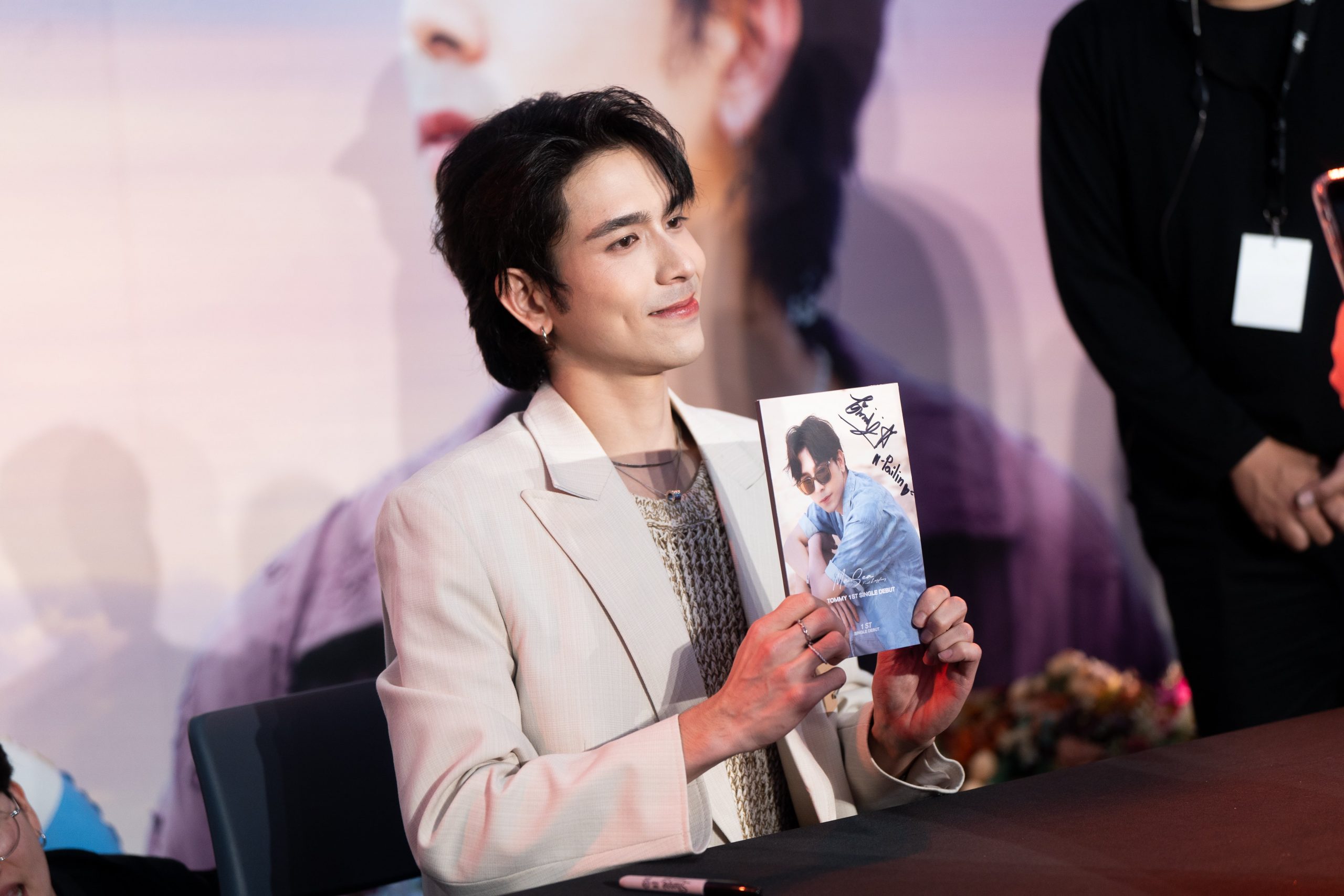 ทอมมี่ Tommy 1st Single Showcase & Fansign Event-min
