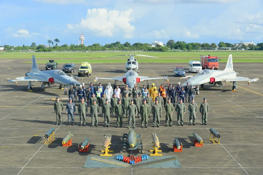 กองทักอากาศโชว์ไข่1